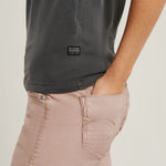 G-Star Overdyed Eyben Slim 2.0 kurzarm-T-shirt mit v-ausschnitt – Tiefschwarz